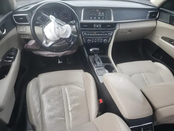 5XXGU4L30JG237734 2018 KIA OPTIMA - Image 8