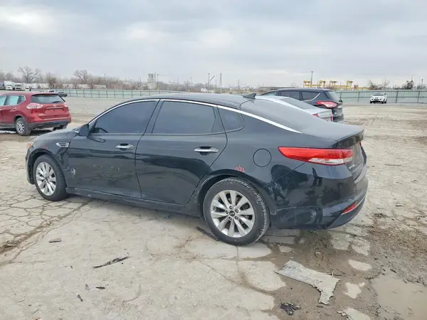 5XXGU4L30JG244604 2018 KIA OPTIMA - Image 2