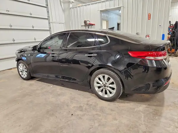 5XXGU4L30JG246076 2018 KIA OPTIMA - Image 2