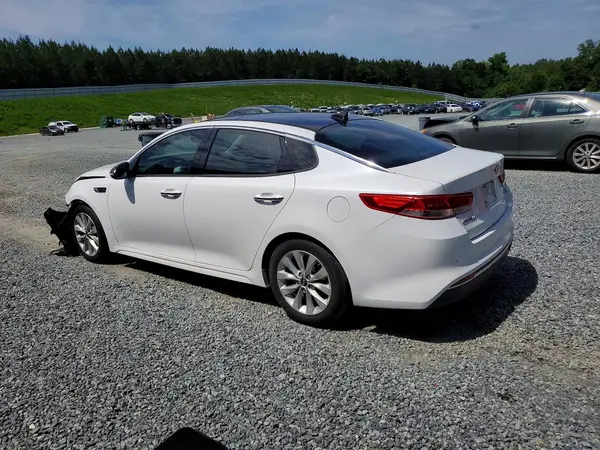 5XXGU4L30JG246546 2018 KIA OPTIMA - Image 2