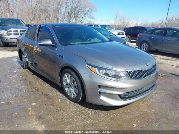 5XXGU4L30JG247924 2018 KIA OPTIMA - Image 1