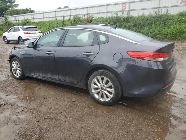 5XXGU4L30JG271639 2018 KIA OPTIMA - Image 2