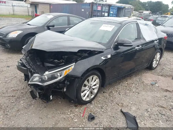 5XXGU4L31GG009041 2016 KIA OPTIMA - Image 2