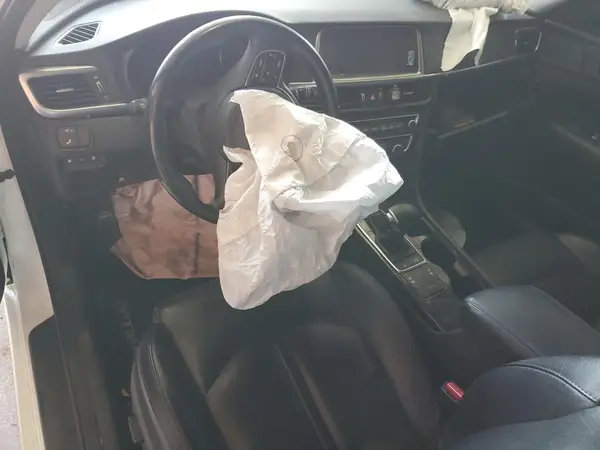 5XXGU4L31GG014160 2016 KIA OPTIMA - Image 8