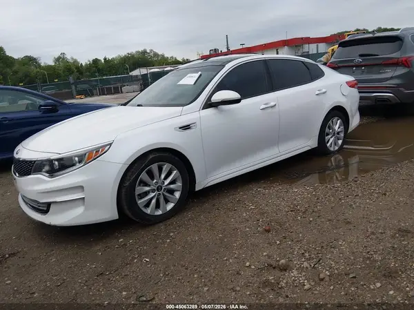 5XXGU4L31GG035090 2016 KIA OPTIMA - Image 2