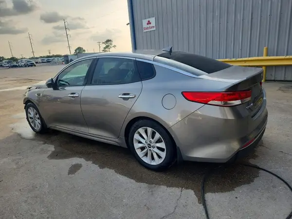 5XXGU4L31GG052570 2016 KIA OPTIMA - Image 2