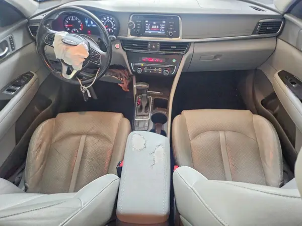 5XXGU4L31GG052570 2016 KIA OPTIMA - Image 8
