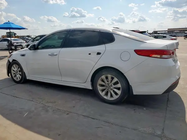5XXGU4L31GG053086 2016 KIA OPTIMA - Image 2