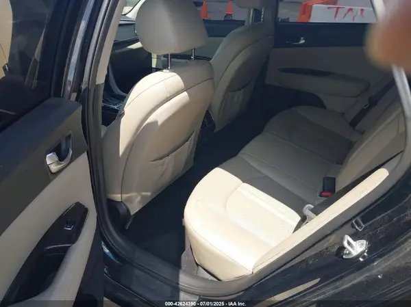 5XXGU4L31GG054867 2016 KIA OPTIMA - Image 8
