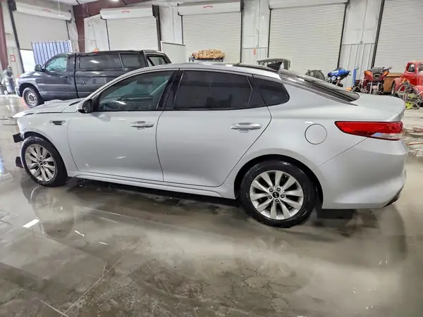 5XXGU4L31GG058983 2016 KIA OPTIMA - Image 2