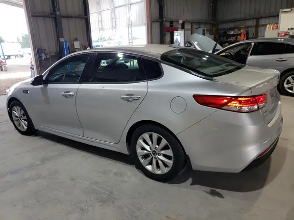 5XXGU4L31GG062600 2016 KIA OPTIMA - Image 2