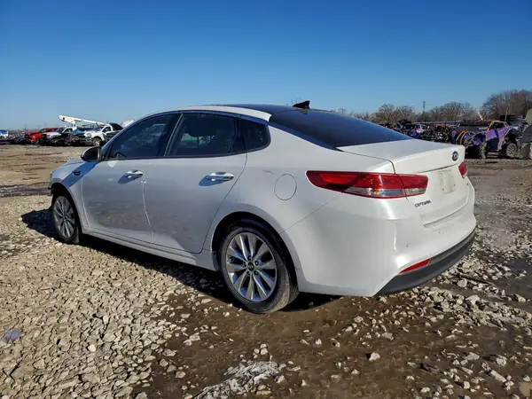 5XXGU4L31GG067926 2016 KIA OPTIMA - Image 2