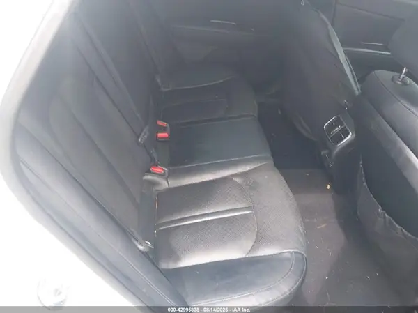5XXGU4L31GG067988 2016 KIA OPTIMA - Image 8