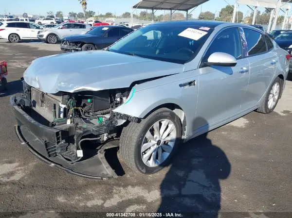 5XXGU4L31GG068770 2016 KIA OPTIMA - Image 2