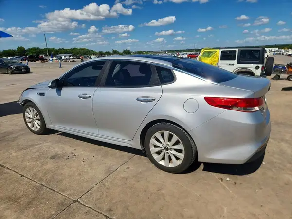 5XXGU4L31GG070373 2016 KIA OPTIMA - Image 2