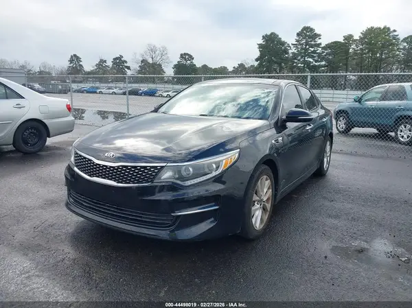 5XXGU4L31GG070731 2016 KIA OPTIMA - Image 2