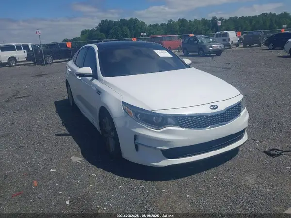 5XXGU4L31GG078375 2016 KIA OPTIMA - Image 1