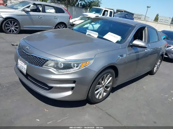 5XXGU4L31GG083723 2016 KIA OPTIMA - Image 2
