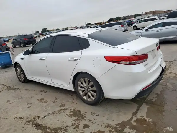 5XXGU4L31GG086783 2016 KIA OPTIMA - Image 2