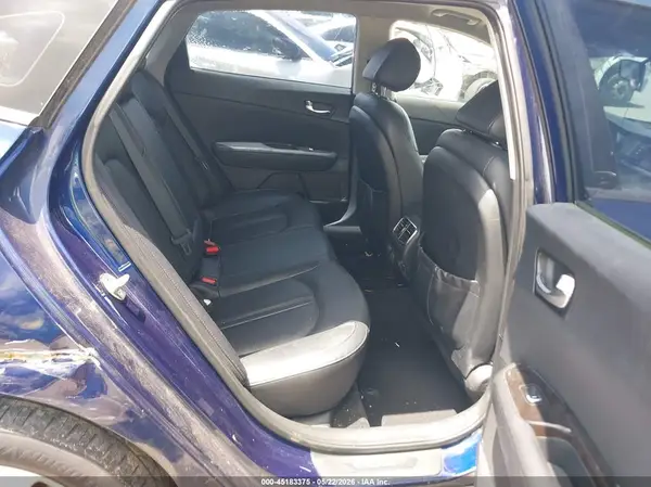 5XXGU4L31GG092213 2016 KIA OPTIMA - Image 8