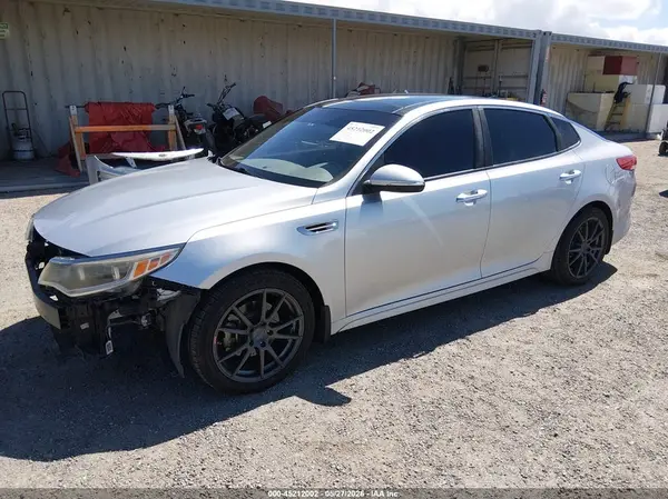 5XXGU4L31GG092776 2016 KIA OPTIMA - Image 2