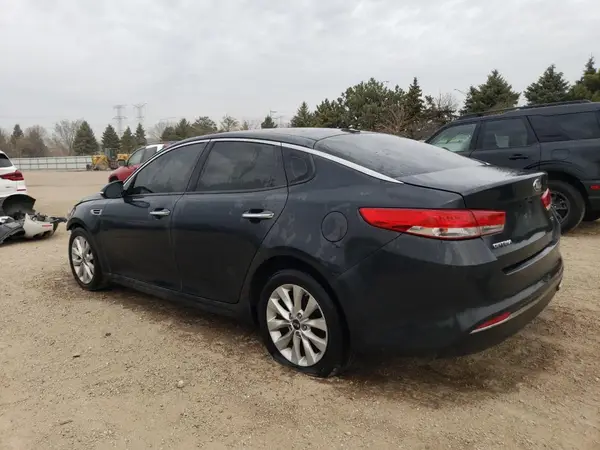 5XXGU4L31GG094611 2016 KIA OPTIMA - Image 2