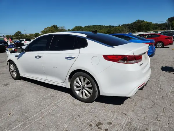 5XXGU4L31GG120513 2016 KIA OPTIMA - Image 2