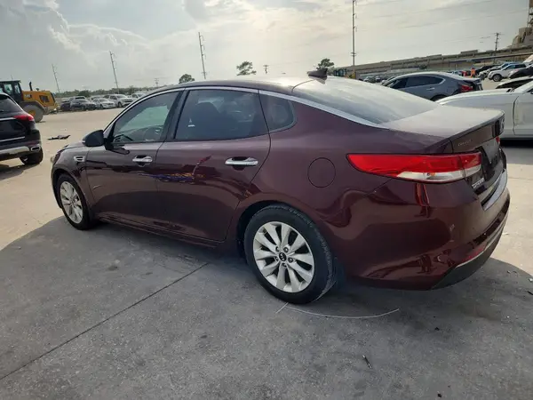 5XXGU4L31HG130444 2017 KIA OPTIMA - Image 2
