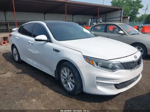 5XXGU4L31HG132307 2017 KIA OPTIMA - Image 1
