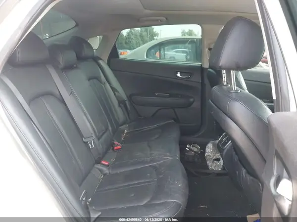 5XXGU4L31HG132307 2017 KIA OPTIMA - Image 8