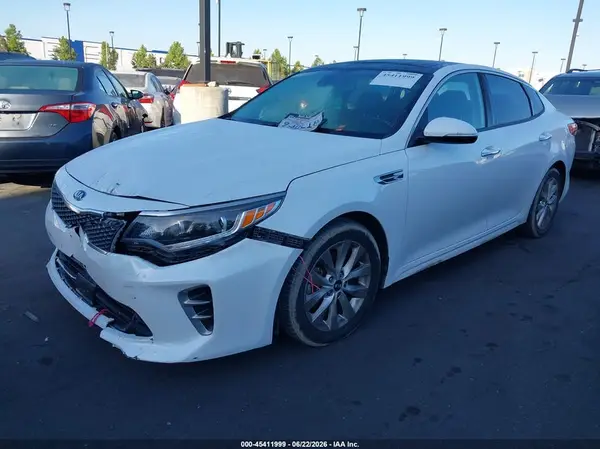 5XXGU4L31HG135692 2017 KIA OPTIMA - Image 2