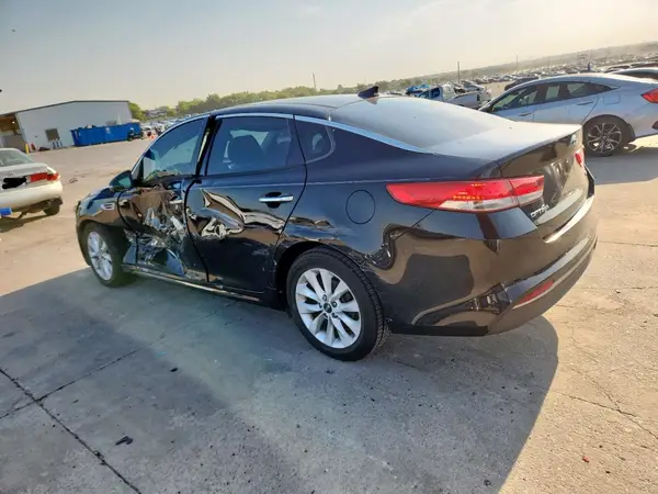 5XXGU4L31HG135823 2017 KIA OPTIMA - Image 2
