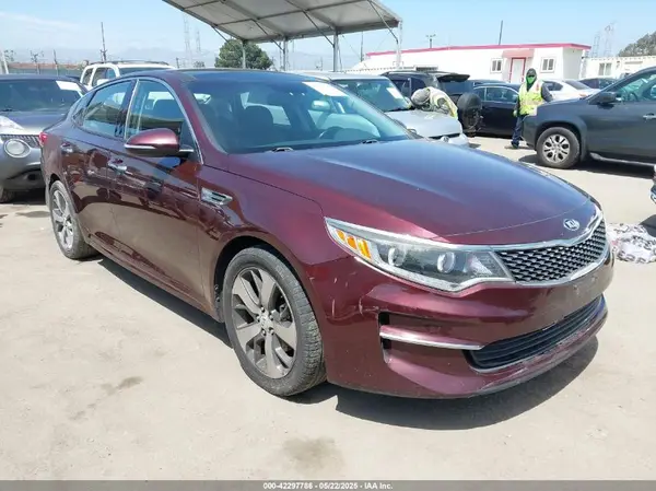 5XXGU4L31HG135868 2017 KIA OPTIMA - Image 1