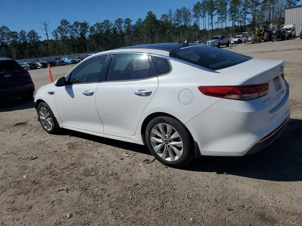5XXGU4L31HG137605 2017 KIA OPTIMA - Image 2