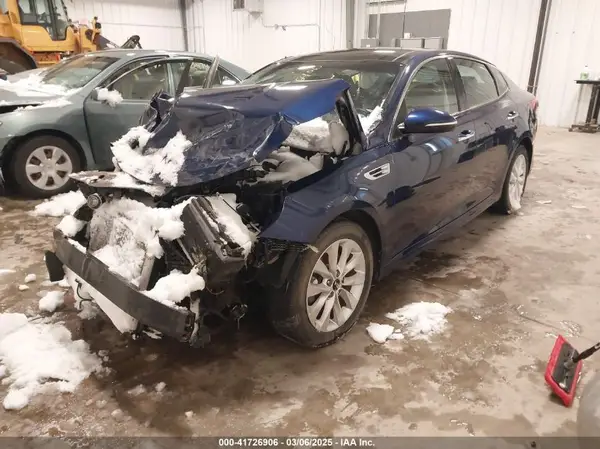 5XXGU4L31HG152217 2017 KIA OPTIMA - Image 2