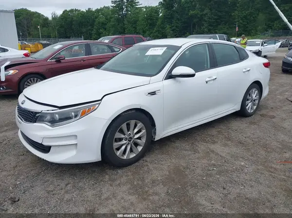 5XXGU4L31HG153142 2017 KIA OPTIMA - Image 2