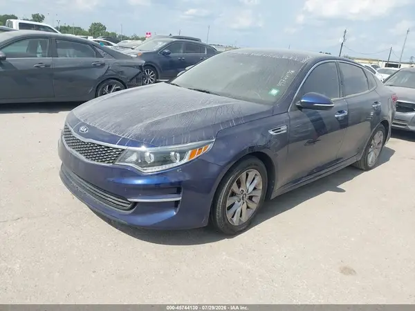 5XXGU4L31HG158549 2017 KIA OPTIMA - Image 2