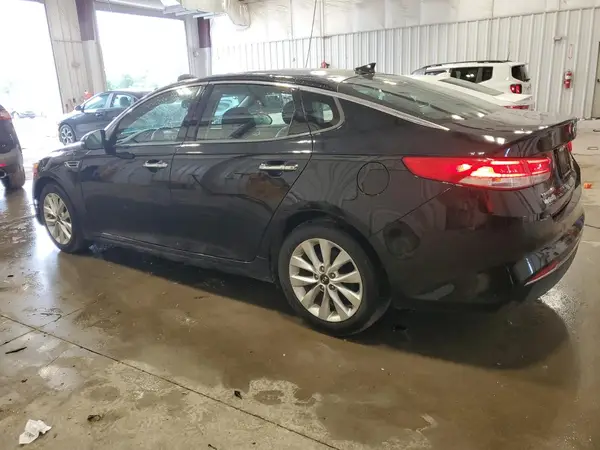 5XXGU4L31JG182226 2018 KIA OPTIMA - Image 2