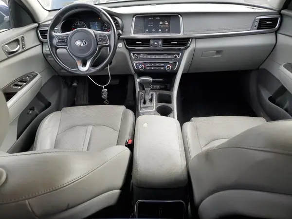 5XXGU4L31JG186759 2018 KIA OPTIMA - Image 8