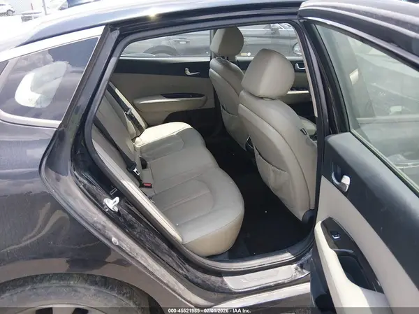 5XXGU4L31JG187300 2018 KIA OPTIMA - Image 8
