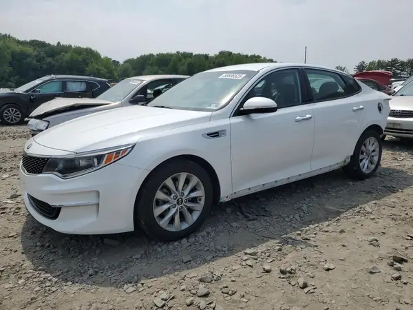 5XXGU4L31JG187359 2018 KIA OPTIMA - Image 1