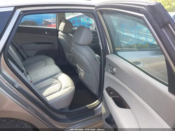 5XXGU4L31JG210834 2018 KIA OPTIMA - Image 8
