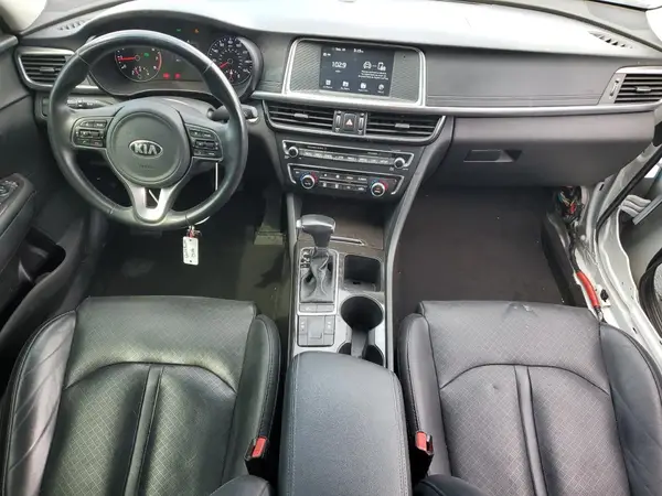 5XXGU4L31JG215368 2018 KIA OPTIMA - Image 8