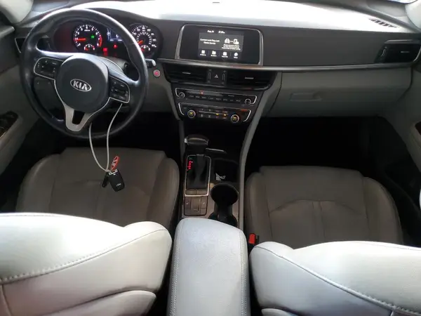 5XXGU4L31JG221249 2018 KIA OPTIMA - Image 8
