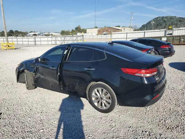 5XXGU4L31JG223776 2018 KIA OPTIMA - Image 2