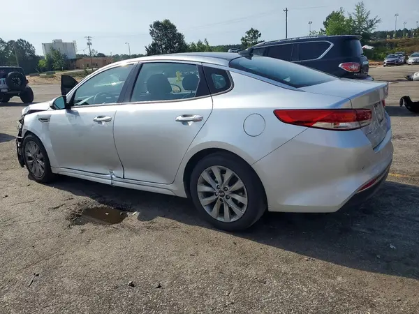 5XXGU4L31JG226757 2018 KIA OPTIMA - Image 2