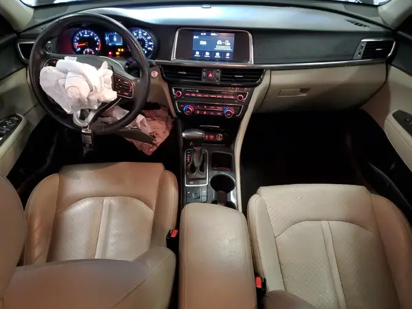 5XXGU4L31JG233899 2018 KIA OPTIMA - Image 8