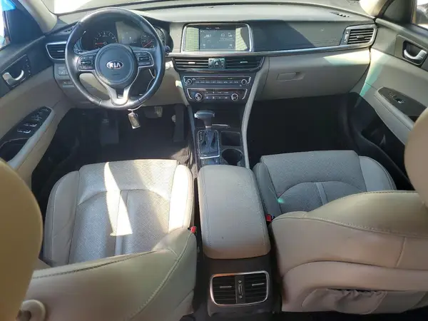 5XXGU4L31JG237970 2018 KIA OPTIMA - Image 8