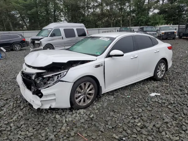5XXGU4L31JG244742 2018 KIA OPTIMA - Image 1