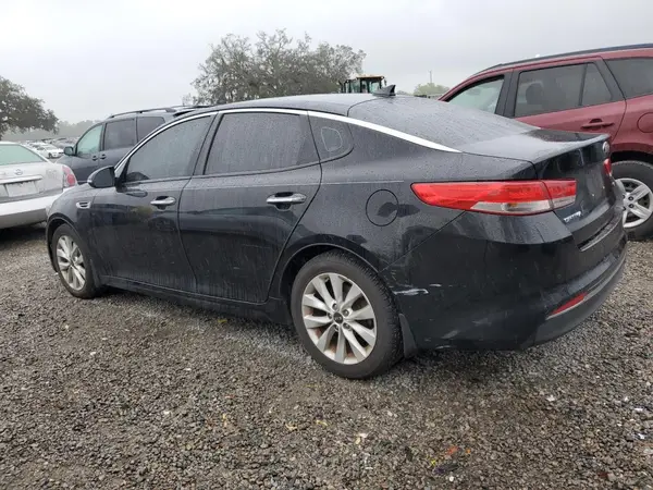 5XXGU4L31JG250041 2018 KIA OPTIMA - Image 2